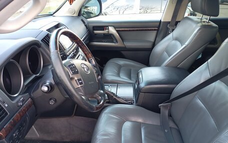 Toyota Land Cruiser 200, 2009 год, 2 650 000 рублей, 17 фотография