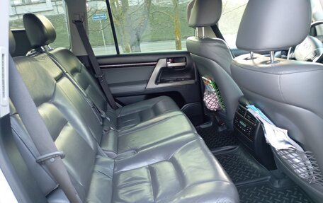 Toyota Land Cruiser 200, 2009 год, 2 650 000 рублей, 23 фотография