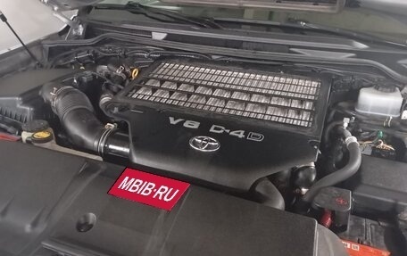 Toyota Land Cruiser 200, 2009 год, 2 650 000 рублей, 31 фотография