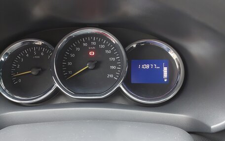 Renault Logan II, 2016 год, 580 000 рублей, 8 фотография