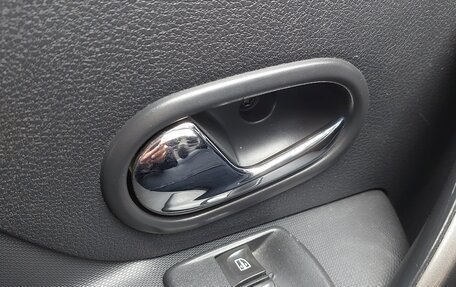 Renault Logan II, 2016 год, 580 000 рублей, 10 фотография