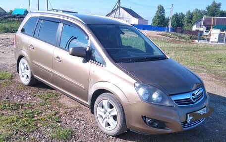 Opel Zafira B, 2013 год, 800 000 рублей, 2 фотография