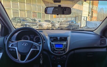 Hyundai Solaris II рестайлинг, 2011 год, 830 000 рублей, 6 фотография