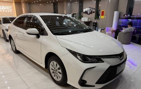 Toyota Corolla, 2022 год, 1 700 000 рублей, 3 фотография