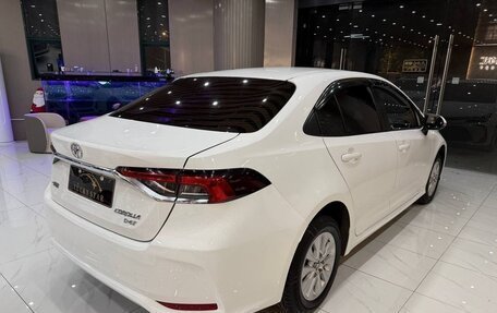 Toyota Corolla, 2022 год, 1 700 000 рублей, 2 фотография