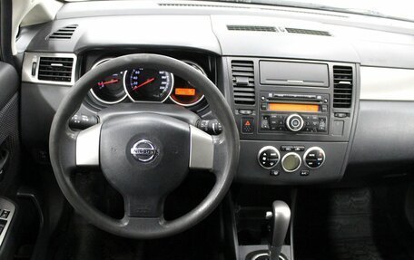 Nissan Tiida, 2010 год, 740 000 рублей, 8 фотография