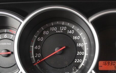 Nissan Tiida, 2010 год, 740 000 рублей, 11 фотография