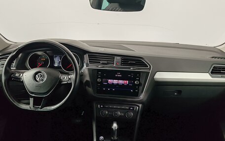 Volkswagen Tiguan II, 2019 год, 2 399 000 рублей, 12 фотография