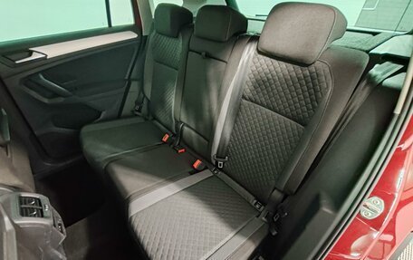 Volkswagen Tiguan II, 2019 год, 2 399 000 рублей, 20 фотография