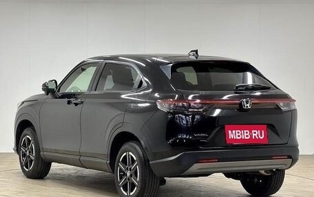 Honda Vezel, 2022 год, 1 880 000 рублей, 6 фотография