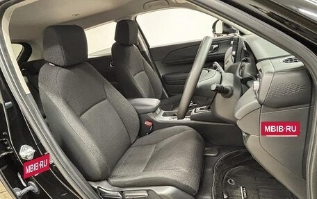 Honda Vezel, 2022 год, 1 880 000 рублей, 9 фотография