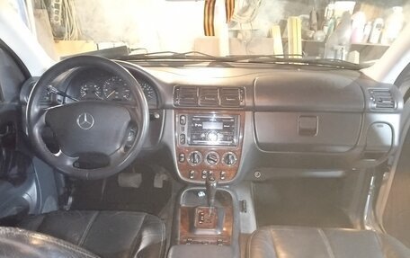 Mercedes-Benz M-Класс, 2000 год, 900 000 рублей, 10 фотография