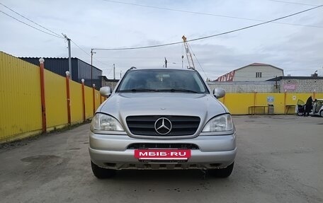 Mercedes-Benz M-Класс, 2000 год, 900 000 рублей, 2 фотография