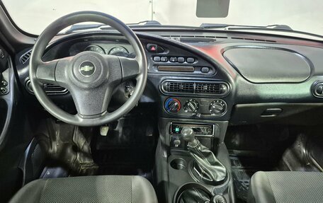 Chevrolet Niva I рестайлинг, 2017 год, 699 000 рублей, 10 фотография