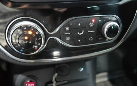 Renault Kaptur I рестайлинг, 2017 год, 1 650 000 рублей, 27 фотография