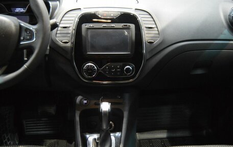 Renault Kaptur I рестайлинг, 2017 год, 1 650 000 рублей, 40 фотография