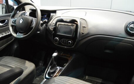 Renault Kaptur I рестайлинг, 2017 год, 1 650 000 рублей, 33 фотография