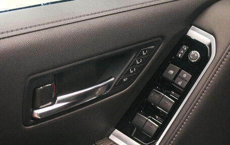 Toyota Land Cruiser, 2022 год, 9 990 000 рублей, 10 фотография