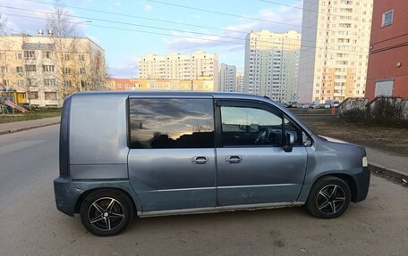 Honda Mobilio Spike I рестайлинг, 2004 год, 200 000 рублей, 5 фотография
