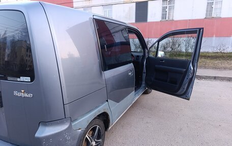 Honda Mobilio Spike I рестайлинг, 2004 год, 200 000 рублей, 15 фотография