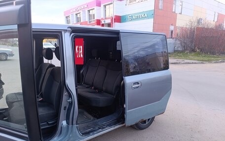 Honda Mobilio Spike I рестайлинг, 2004 год, 200 000 рублей, 12 фотография