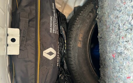 Renault Logan II, 2021 год, 1 500 000 рублей, 16 фотография