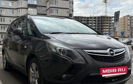 Opel Zafira C рестайлинг, 2014 год, 1 400 000 рублей, 3 фотография