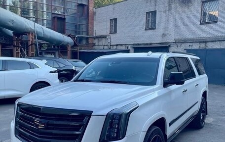 Cadillac Escalade IV, 2016 год, 4 999 000 рублей, 3 фотография