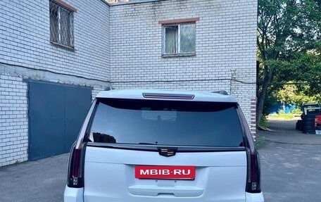 Cadillac Escalade IV, 2016 год, 4 999 000 рублей, 6 фотография