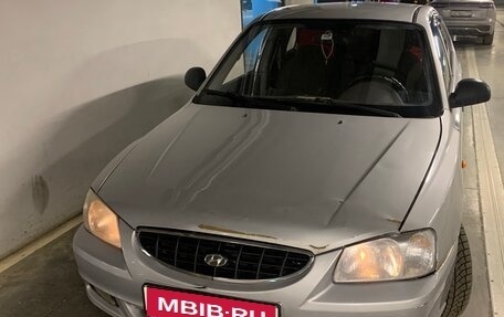 Hyundai Accent II, 2004 год, 250 000 рублей, 1 фотография