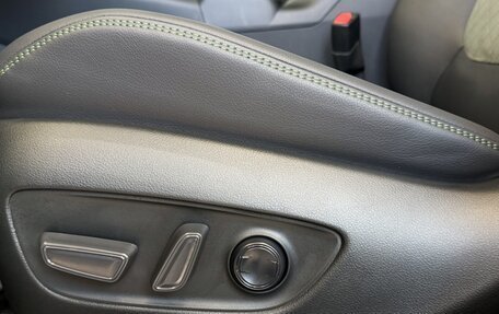 Toyota RAV4, 2025 год, 5 200 000 рублей, 17 фотография