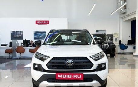 Toyota RAV4, 2025 год, 5 200 000 рублей, 2 фотография