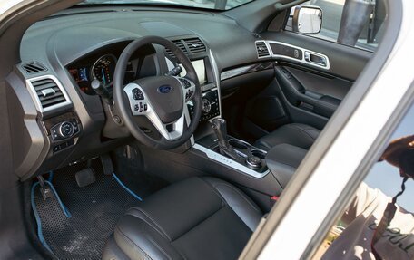 Ford Explorer VI, 2014 год, 13 фотография