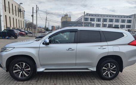 Mitsubishi Pajero Sport III рестайлинг, 2018 год, 2 999 000 рублей, 3 фотография