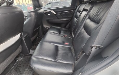 Mitsubishi Pajero Sport III рестайлинг, 2018 год, 2 999 000 рублей, 12 фотография