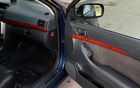 Toyota Avensis III рестайлинг, 2004 год, 520 000 рублей, 10 фотография