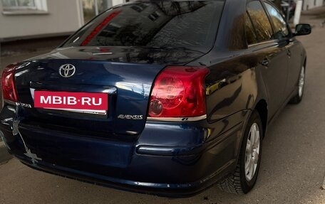 Toyota Avensis III рестайлинг, 2004 год, 520 000 рублей, 3 фотография