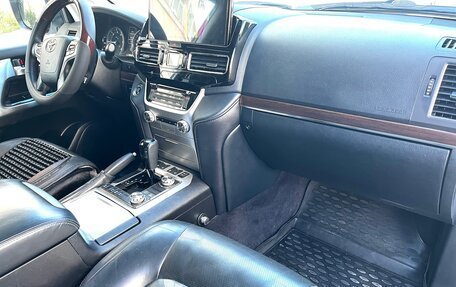 Toyota Land Cruiser 200, 2015 год, 4 870 000 рублей, 7 фотография