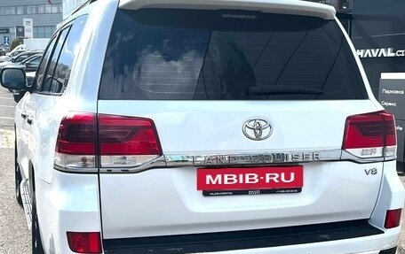 Toyota Land Cruiser 200, 2015 год, 4 870 000 рублей, 4 фотография