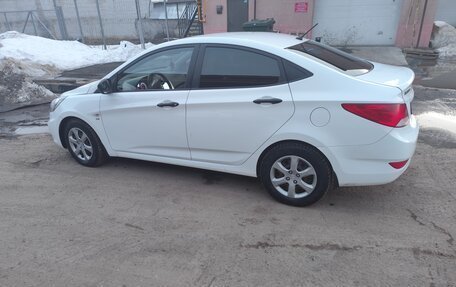 Hyundai Solaris II рестайлинг, 2013 год, 750 000 рублей, 8 фотография