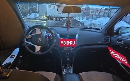 Hyundai Solaris II рестайлинг, 2013 год, 750 000 рублей, 2 фотография