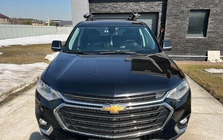 Chevrolet Traverse II, 2018 год, 3 300 000 рублей, 2 фотография
