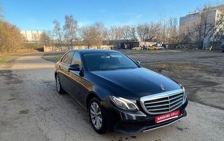 Mercedes-Benz E-Класс, 2019 год, 2 550 000 рублей, 1 фотография