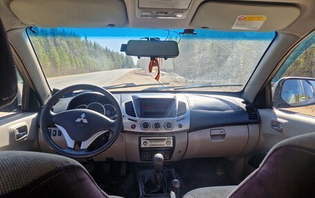 Mitsubishi L200 IV рестайлинг, 2013 год, 1 599 999 рублей, 33 фотография