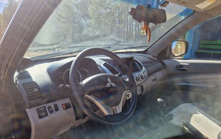 Mitsubishi L200 IV рестайлинг, 2013 год, 1 599 999 рублей, 31 фотография