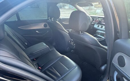 Mercedes-Benz E-Класс, 2019 год, 2 550 000 рублей, 13 фотография