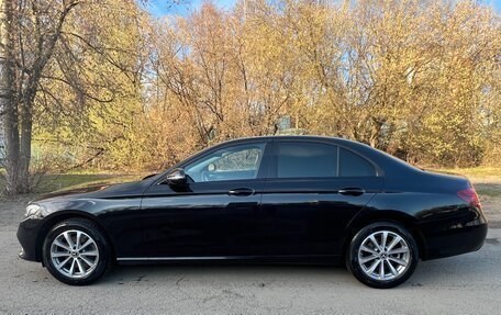 Mercedes-Benz E-Класс, 2019 год, 2 550 000 рублей, 8 фотография