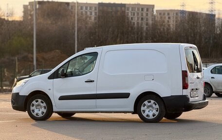 Peugeot Partner II рестайлинг 2, 2015 год, 880 000 рублей, 3 фотография