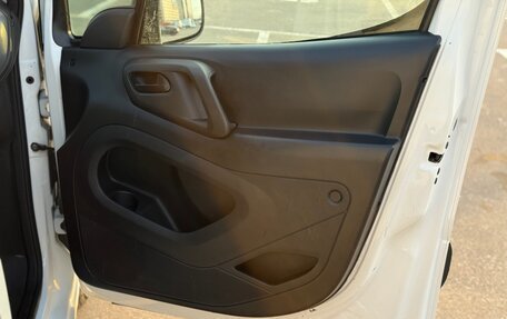 Peugeot Partner II рестайлинг 2, 2015 год, 880 000 рублей, 10 фотография