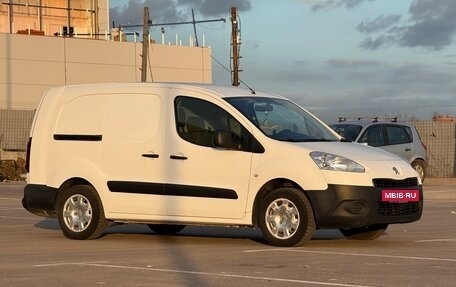 Peugeot Partner II рестайлинг 2, 2015 год, 880 000 рублей, 6 фотография